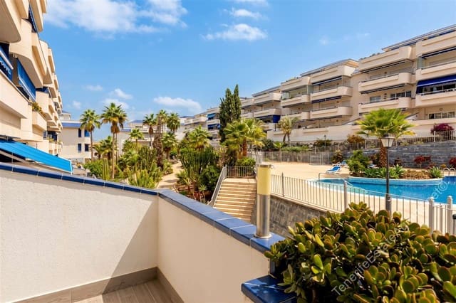 2 makuuhuone Huoneisto myytävänä paikassa Los Cristianos, Arona mukana uima-altaan 
autotalli - 599 950 € (Ref: 10150373)