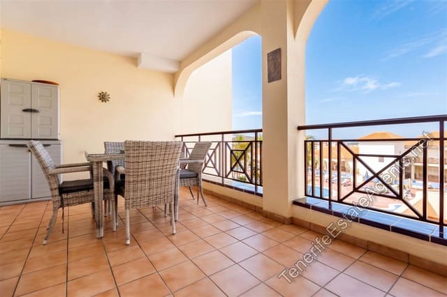 2 makuuhuone Huoneisto myytävänä paikassa Los Cristianos, Arona mukana uima-altaan - 389 950 € (Ref: 10161841)