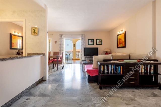 2 makuuhuone Huoneisto myytävänä paikassa Los Cristianos, Arona mukana uima-altaan - 389 950 € (Ref: 10161841)