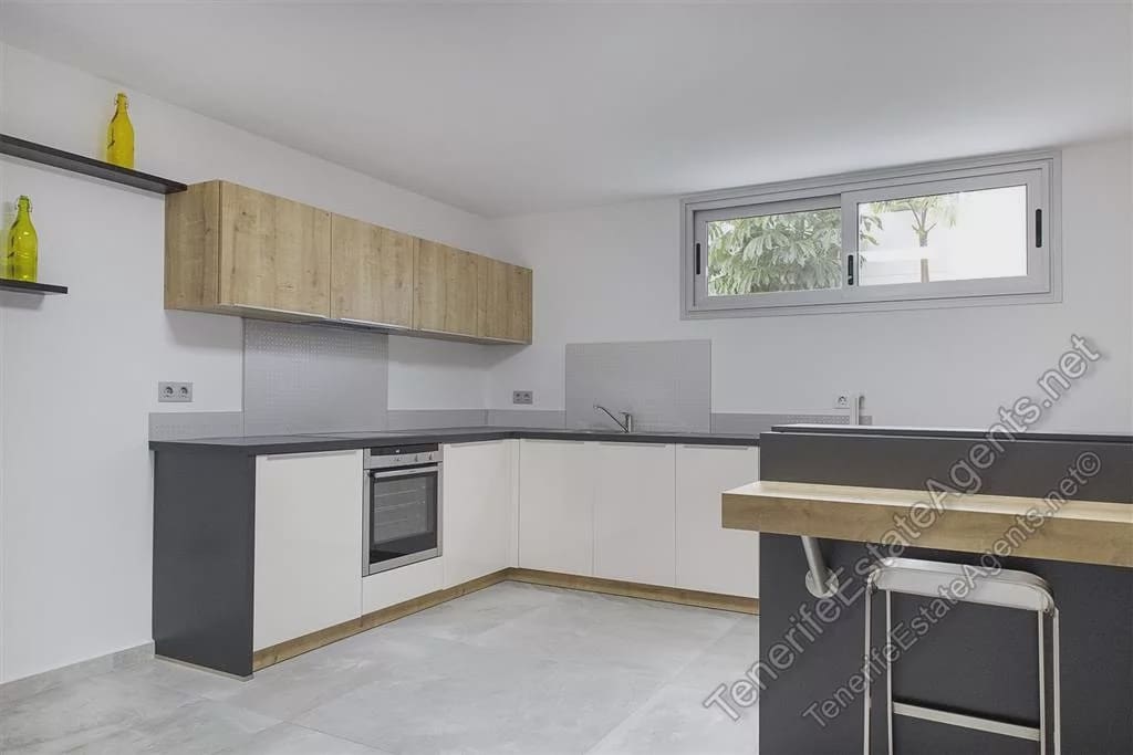 5 bedroom Villa for sale in Adeje with pool - € 5,750,000 (Ref: 7314727)