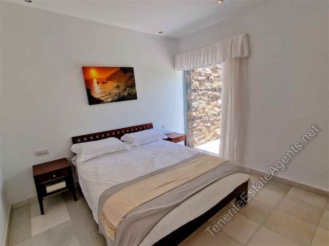 6 soverom Villa til salgs i Playa del Duque, Adeje med svømmebasseng - € 3 200 000 (Ref: 7765118)