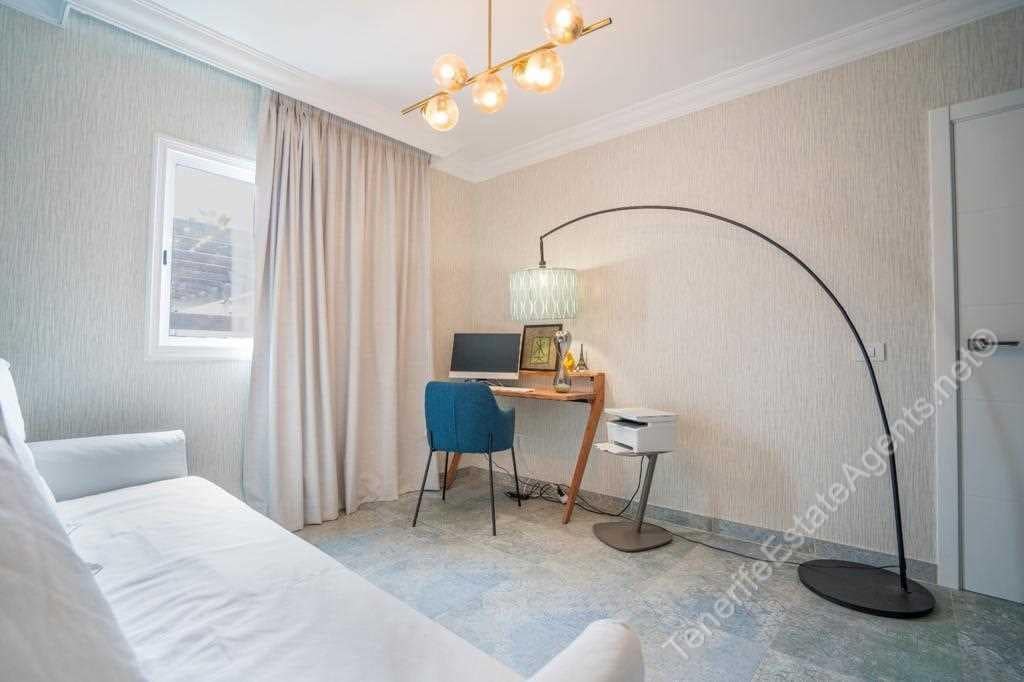 5 makuuhuone Huvila myytävänä paikassa Playa Paraiso mukana uima-altaan - 1 480 000 € (Ref: 8406628)