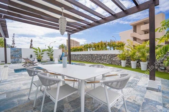 5 soveværelse Villa til salg i Playa Paraiso, Adeje med swimmingpool - € 1.480.000 (Ref: 8406628)