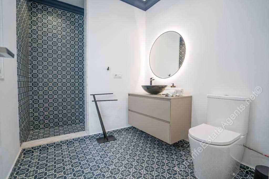 5 sovrum Villa till salu i Playa Paraiso med pool - 1 480 000 € (Ref: 8406628)