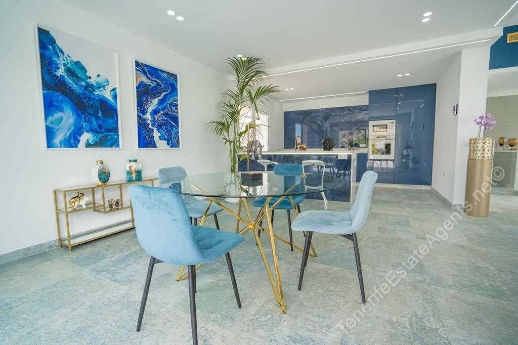 5 sovrum Villa till salu i Playa Paraiso med pool - 1 480 000 € (Ref: 8406628)