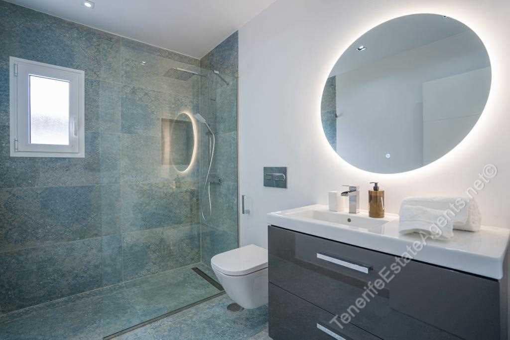 5 sovrum Villa till salu i Playa Paraiso med pool - 1 480 000 € (Ref: 8406628)