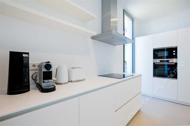 3 chambre Villa/Maison à vendre à Guía de Isora avec piscine - 1 830 000 € (Ref: 8480513)