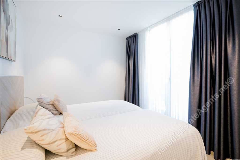 3 chambre Villa/Maison à vendre à Guia de Isora avec piscine - 1 830 000 € (Ref: 8480513)