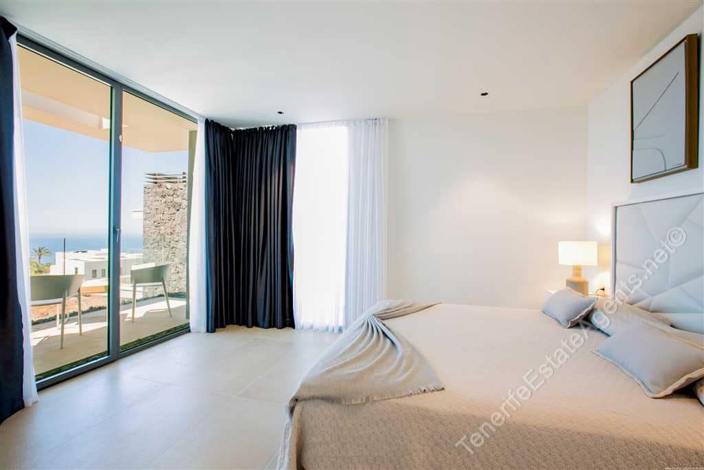 3 chambre Villa/Maison à vendre à Guia de Isora avec piscine - 1 830 000 € (Ref: 8480513)