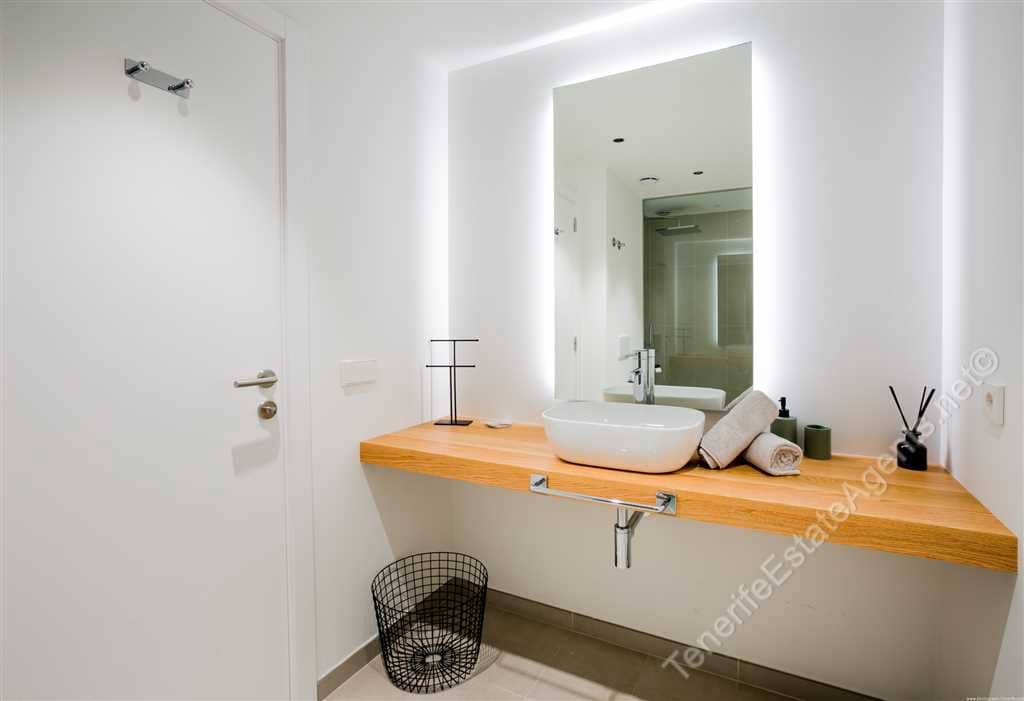 3 chambre Villa/Maison à vendre à Guia de Isora avec piscine - 1 830 000 € (Ref: 8480513)