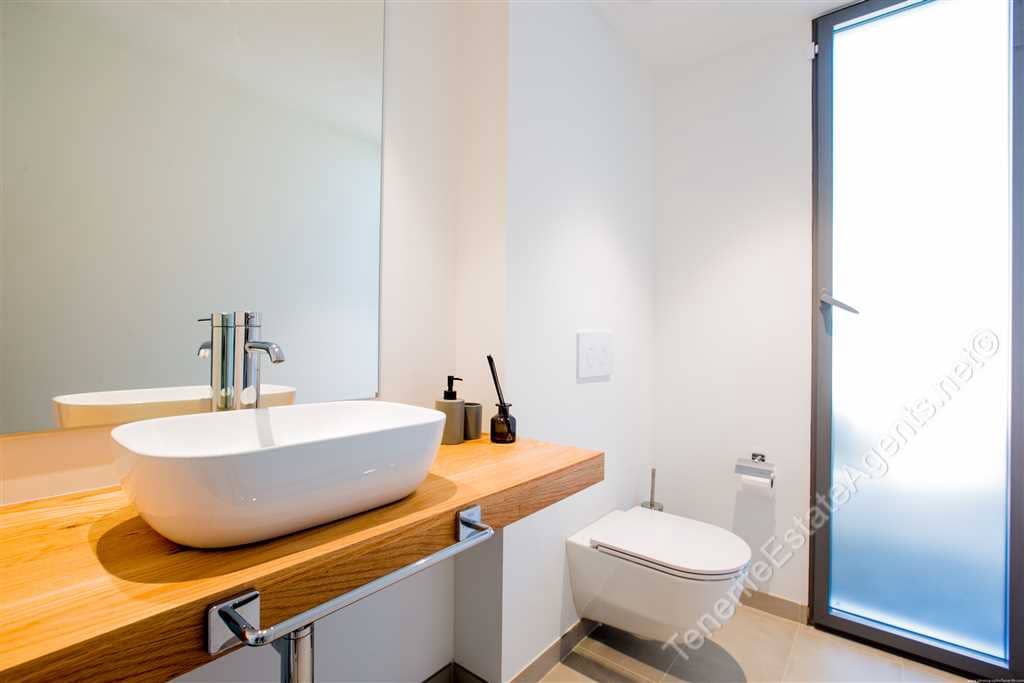 3 chambre Villa/Maison à vendre à Guia de Isora avec piscine - 1 830 000 € (Ref: 8480513)