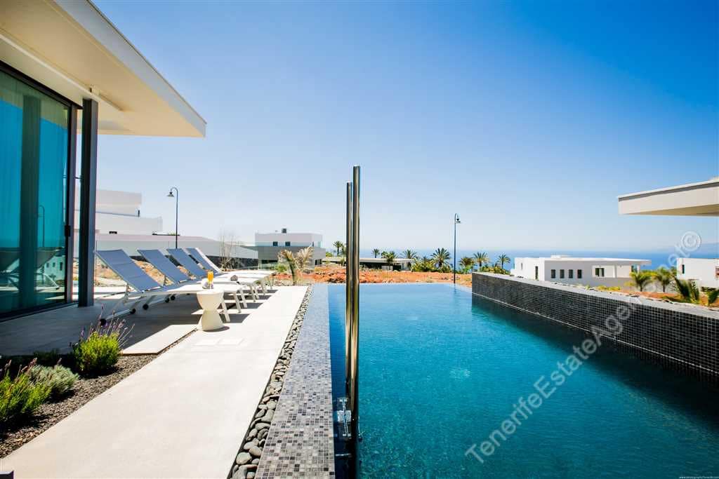3 chambre Villa/Maison à vendre à Guia de Isora avec piscine - 1 830 000 € (Ref: 8480513)