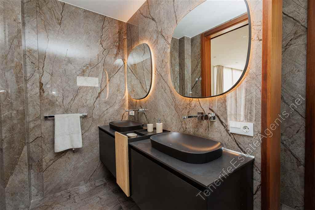 5 sovrum Villa till salu i Costa Adeje - 6 150 000 € (Ref: 8505407)