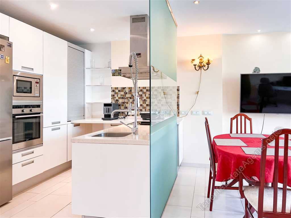 2 soveværelse Lejlighed til salg i Palm-Mar med swimmingpool - € 440.000 (Ref: 8529086)