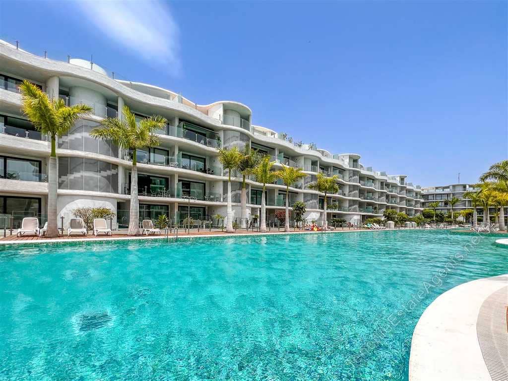 2 makuuhuone Huoneisto myytävänä paikassa Palm-Mar mukana uima-altaan - 440 000 € (Ref: 8529086)