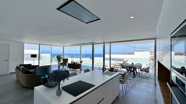 Chalet de 3 habitaciones en Callao Salvaje, Adeje en venta con piscina - 1.590.000 € (Ref: 8550458)