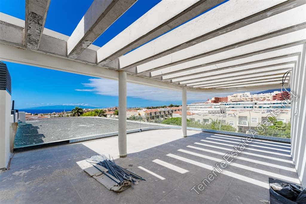 3 bedroom Apartment for sale in Costa Adeje with pool - € 1,295,000 (Ref: 8671623)