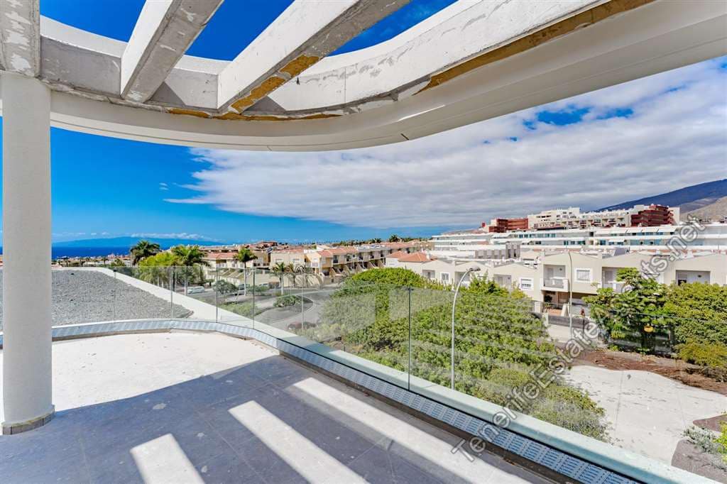 3 soverom Leilighet til salgs i Costa Adeje med svømmebasseng - € 1 295 000 (Ref: 8671623)