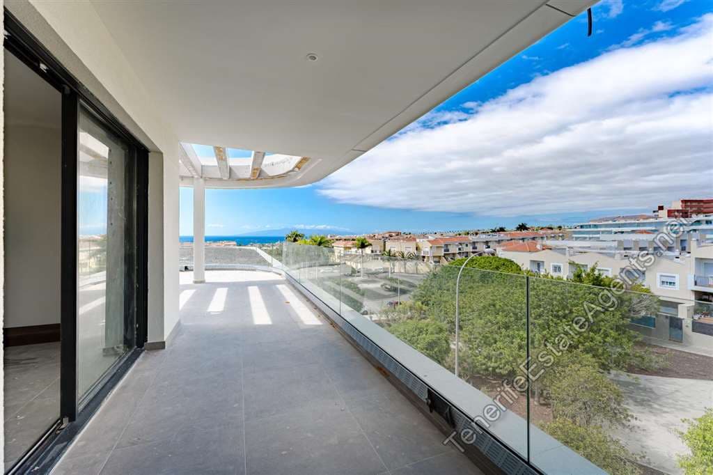 3 soverom Leilighet til salgs i Costa Adeje med svømmebasseng - € 1 295 000 (Ref: 8671623)