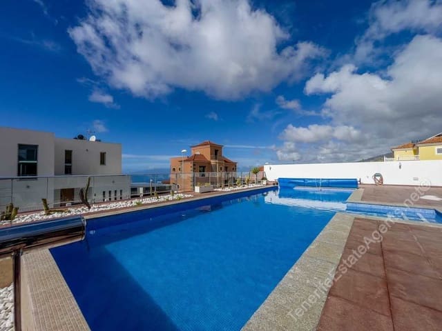3 soveværelse Villa til salg i Roque del Conde, Adeje med swimmingpool - € 1.100.000 (Ref: 8899702)