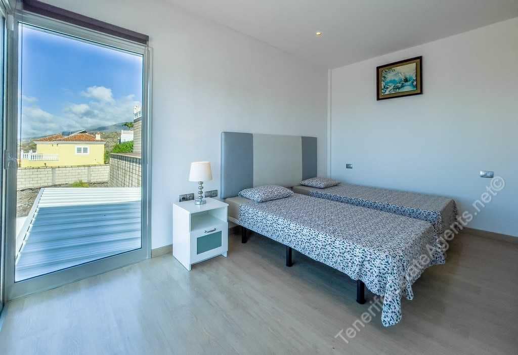 3 sovrum Villa till salu i Roque del Conde med pool - 1 100 000 € (Ref: 8899702)