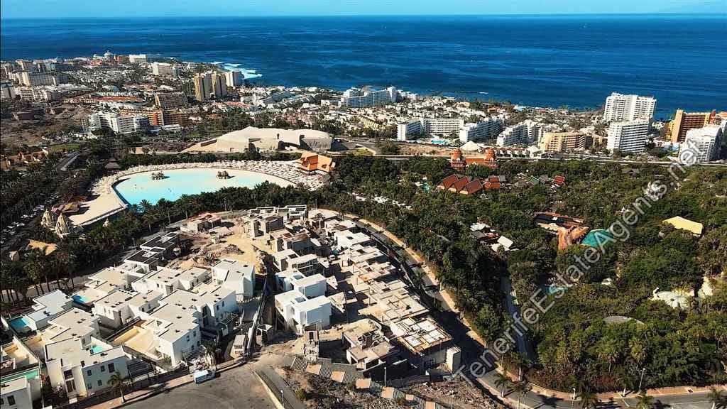 3 bedroom Villa for sale in Adeje with pool - € 2,700,000 (Ref: 8914664)