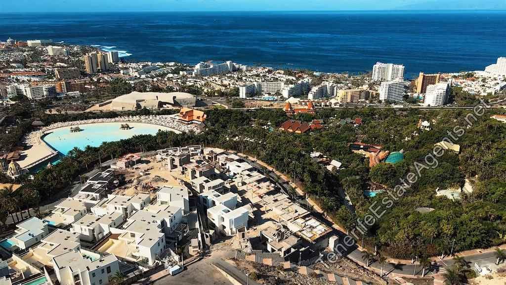 3 bedroom Villa for sale in Adeje with pool - € 2,700,000 (Ref: 8914664)