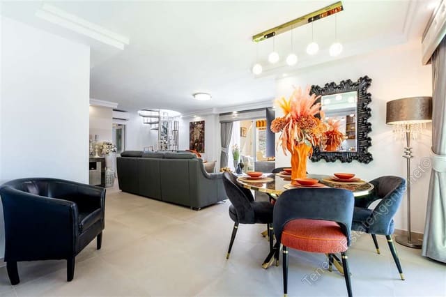 4 chambre Appartement à vendre à Los Cristianos, Arona - 950 000 € (Ref: 8928171)