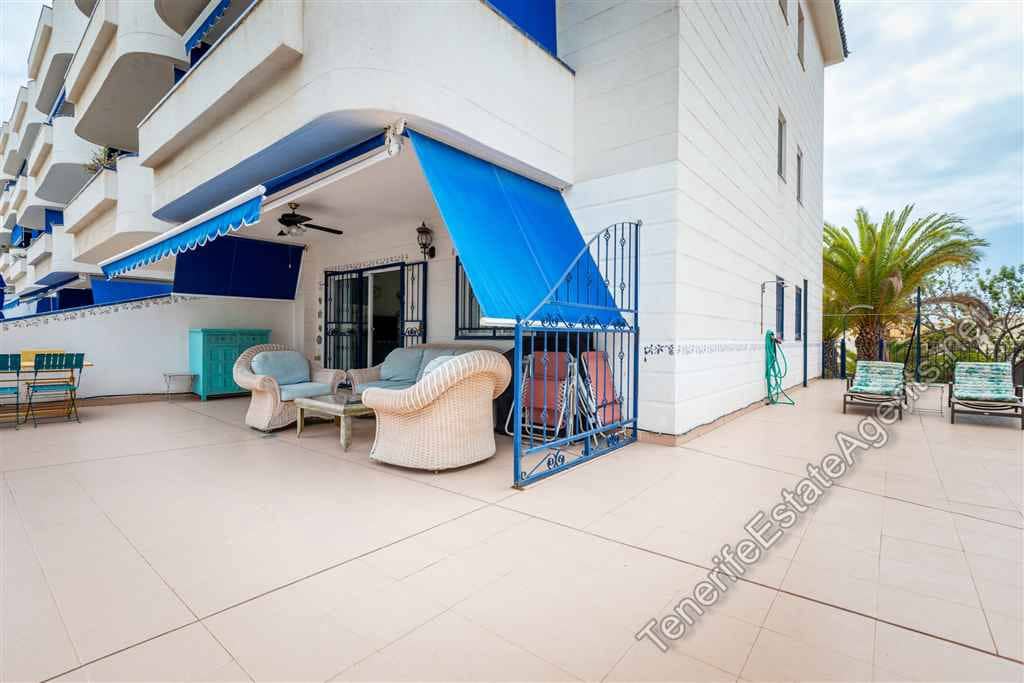 2 bedroom Apartment for sale in Los Cristianos with pool - € 575,000 (Ref: 9262108)