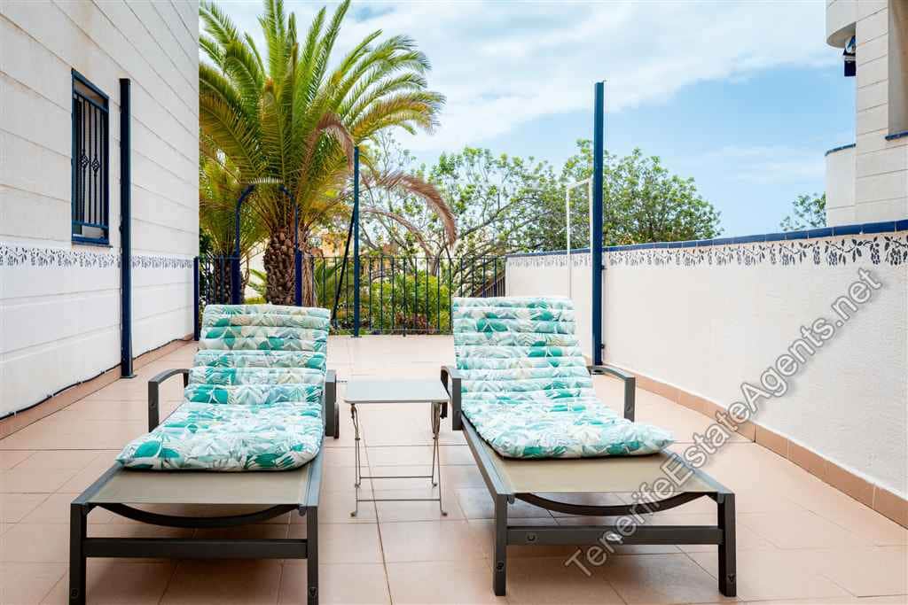 2 bedroom Apartment for sale in Los Cristianos with pool - € 575,000 (Ref: 9262108)