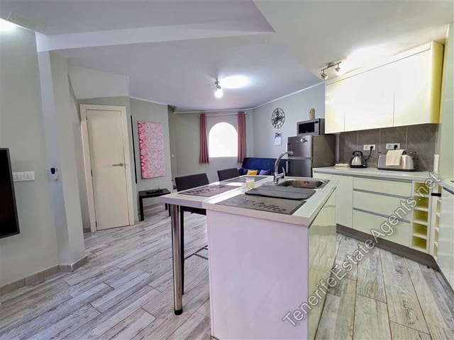 2 soverom Leilighet til salgs i Playa de las Americas, Arona med svømmebasseng - € 299 950 (Ref: 9275649)