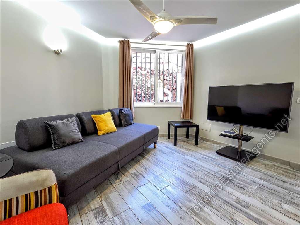 2 sypialnia Apartament na sprzedaż w Playa de las Americas z basenem - 299 950 € (Ref: 9275649)