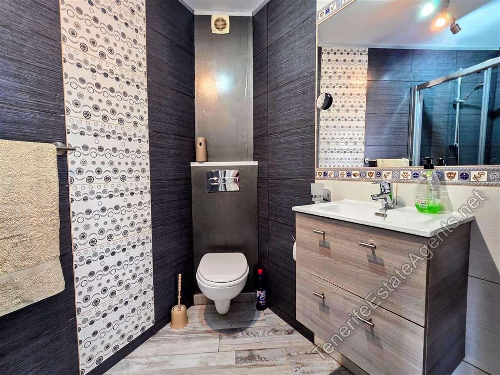 2 sypialnia Apartament na sprzedaż w Playa de las Americas z basenem - 299 950 € (Ref: 9275649)