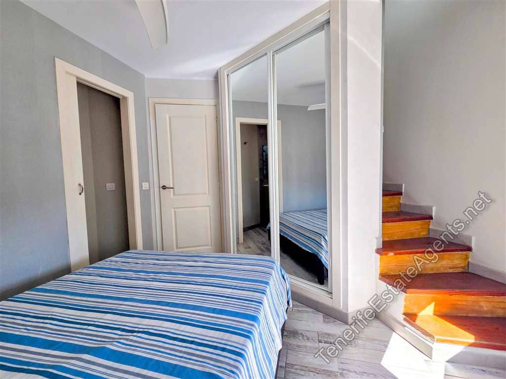 2 sypialnia Apartament na sprzedaż w Playa de las Americas z basenem - 299 950 € (Ref: 9275649)