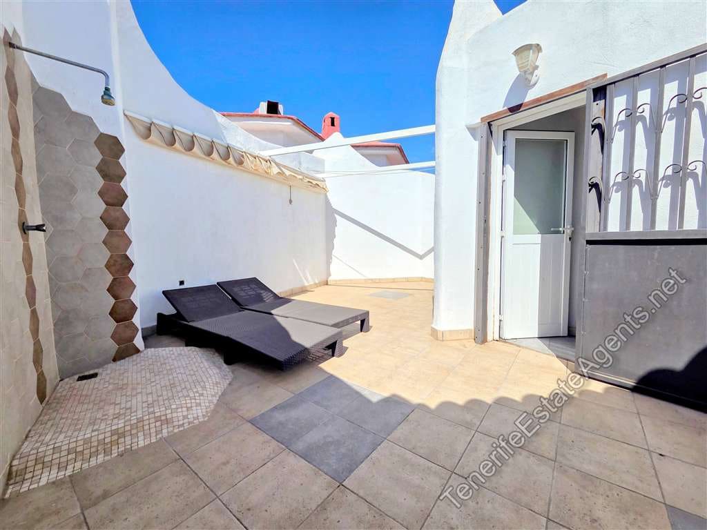 2 sypialnia Apartament na sprzedaż w Playa de las Americas z basenem - 299 950 € (Ref: 9275649)