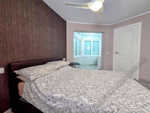 2 camera da letto Appartamento in vendita in Playa de las Americas, Arona con piscina - 299.950 € (Rif: 9275649)