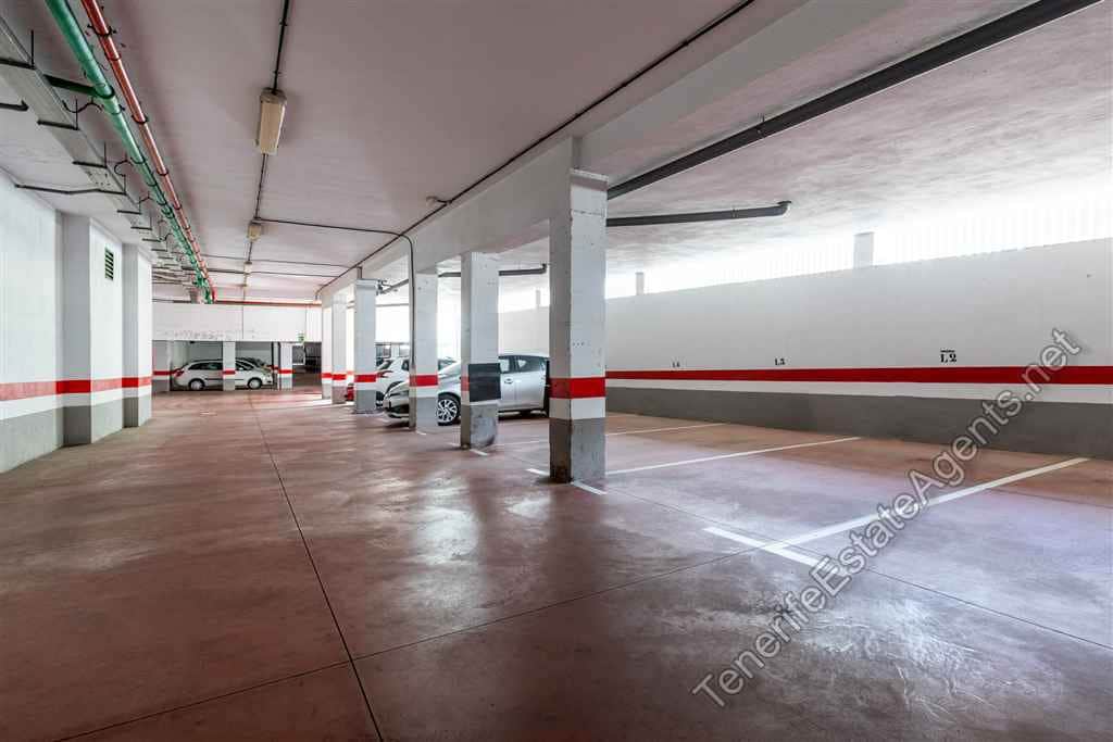 2 bedroom Apartment for sale in Los Cristianos with pool - € 475,000 (Ref: 9310347)