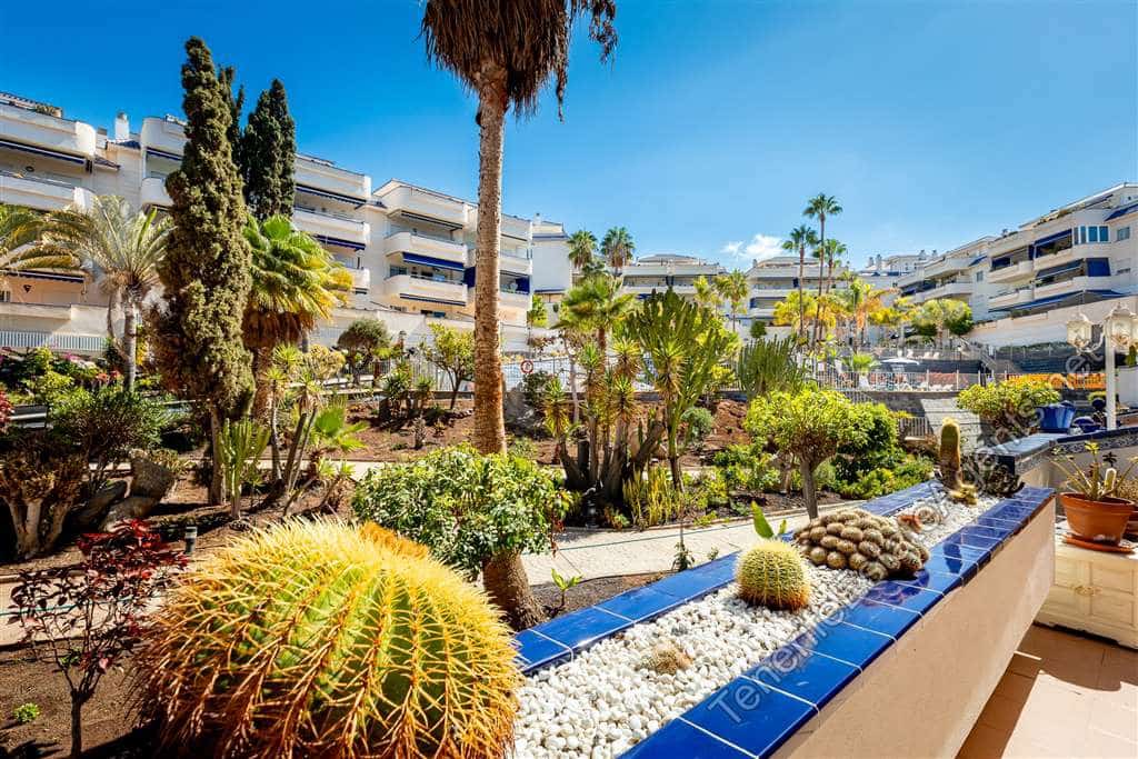 Apartamento de 2 habitaciones en Los Cristianos en venta con piscina - 475.000 € (Ref: 9310347)