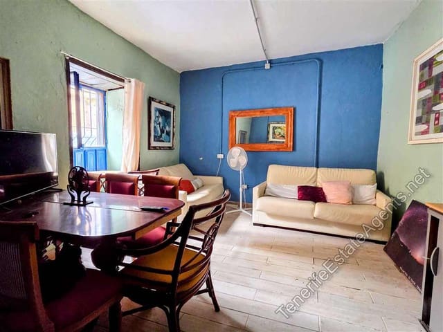 5 soveværelse Byhus til salg i Arona - € 179.950 (Ref: 9376500)