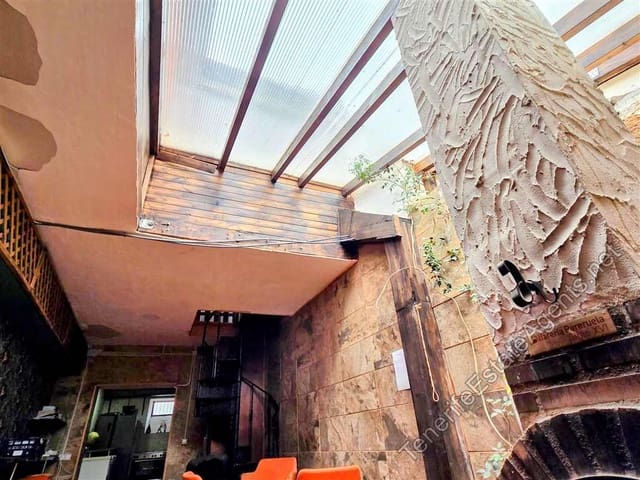 5 soveværelse Byhus til salg i Arona - € 179.950 (Ref: 9376500)