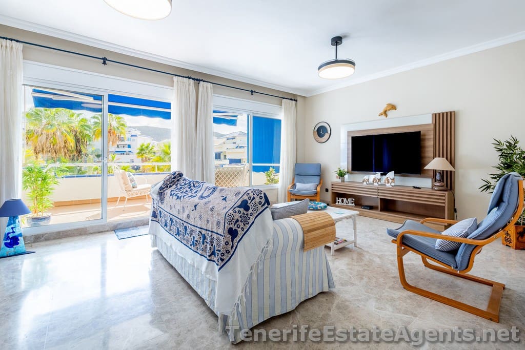 4 makuuhuone Huoneisto myytävänä paikassa Los Cristianos mukana uima-altaan - 719 950 € (Ref: 9425691)