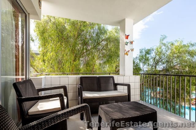 1 makuuhuone Huoneisto myytävänä paikassa Los Cristianos, Arona mukana uima-altaan - 289 950 € (Ref: 9426749)