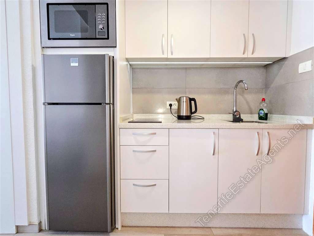 Studio for sale in Los Cristianos - € 225,000 (Ref: 9448560)