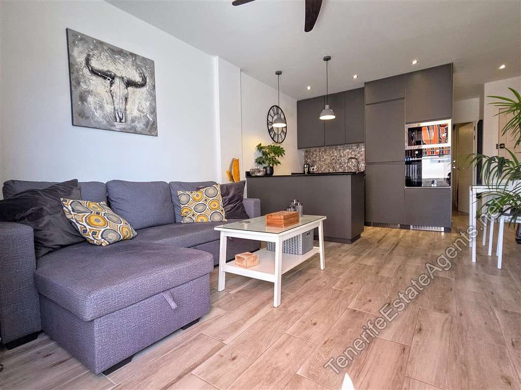 1 soverom Leilighet til salgs i San Eugenio med svømmebasseng - € 229 950 (Ref: 9508106)