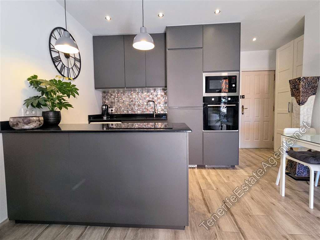 1 soverom Leilighet til salgs i San Eugenio med svømmebasseng - € 229 950 (Ref: 9508106)