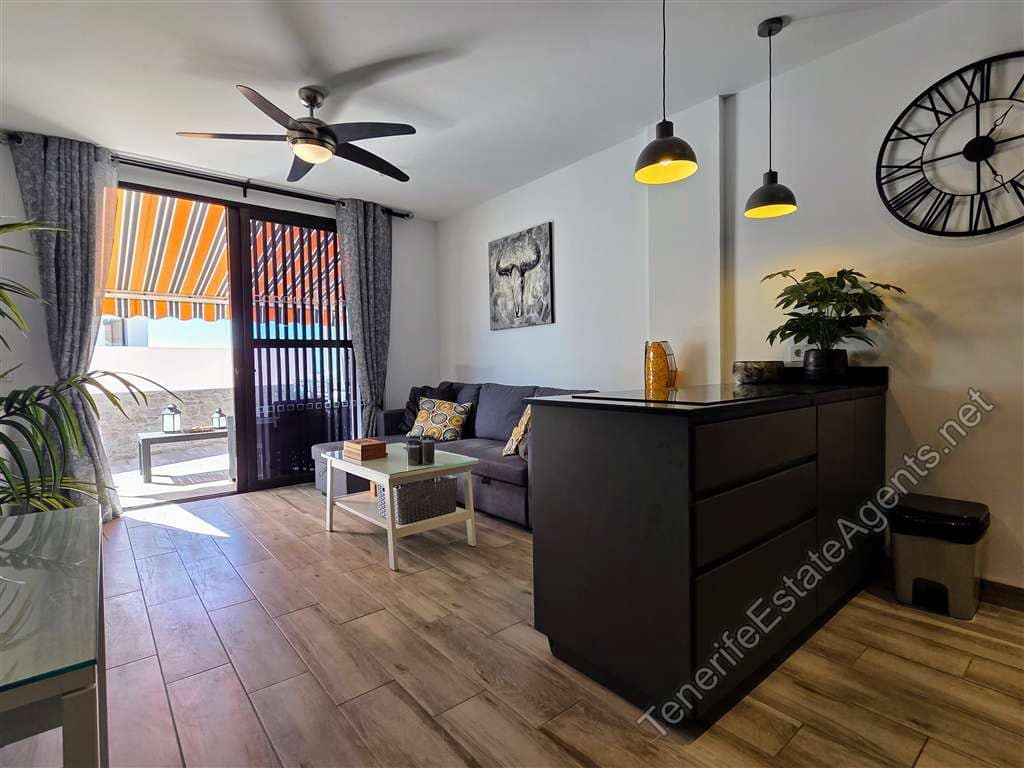 1 soverom Leilighet til salgs i San Eugenio med svømmebasseng - € 229 950 (Ref: 9508106)