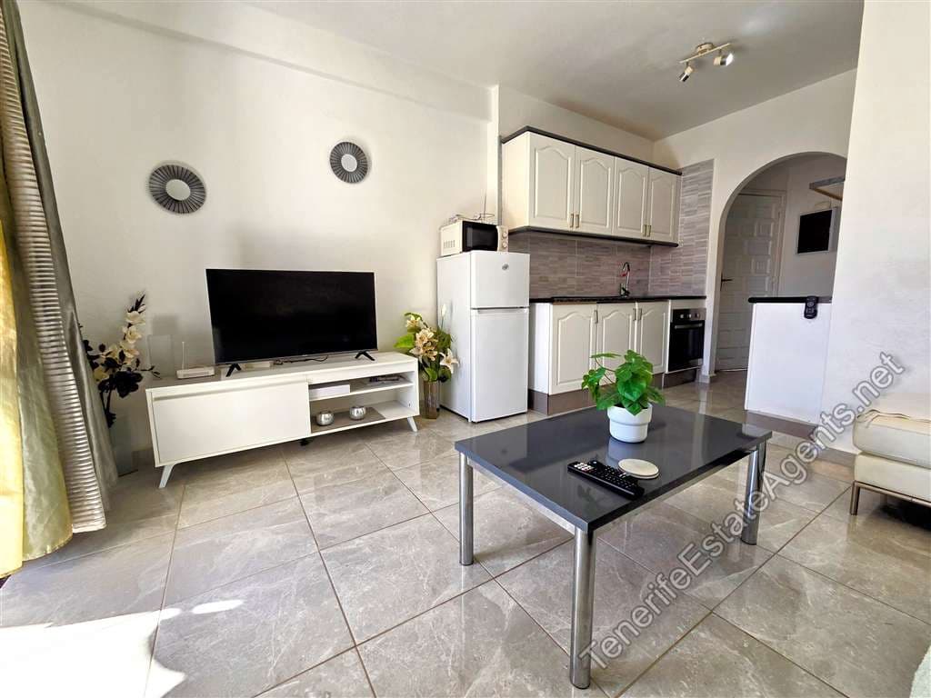 1 soveværelse Lejlighed til salg i Los Cristianos med swimmingpool - € 239.000 (Ref: 9508107)