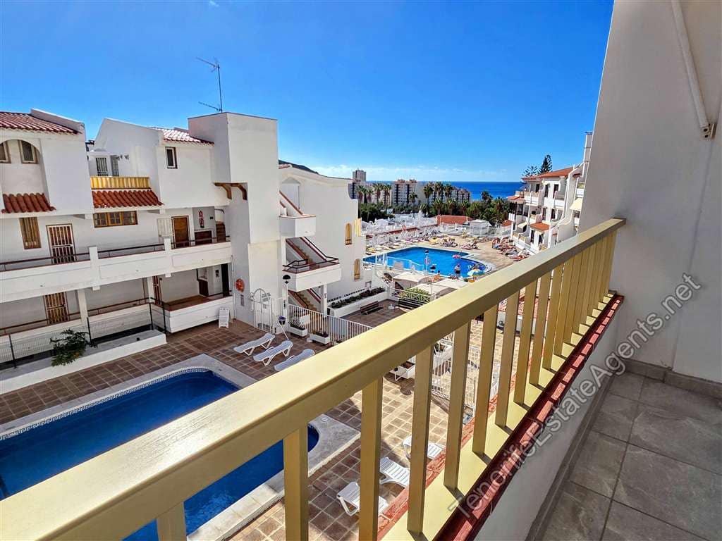 1 soveværelse Lejlighed til salg i Los Cristianos med swimmingpool - € 239.000 (Ref: 9508107)