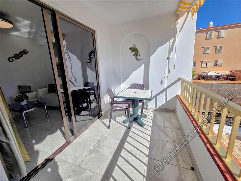 1 soveværelse Lejlighed til salg i Los Cristianos med swimmingpool - € 239.000 (Ref: 9508107)