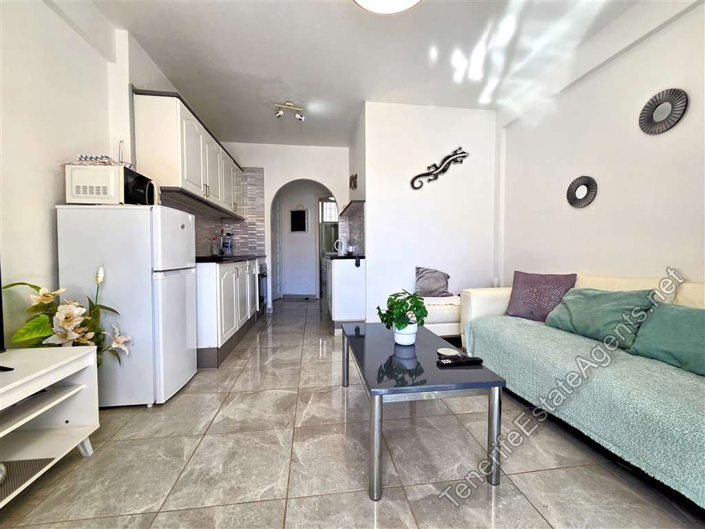 1 soveværelse Lejlighed til salg i Los Cristianos med swimmingpool - € 239.000 (Ref: 9508107)